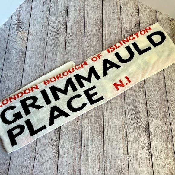 Harry Potter Grimmauld Place Scarf - Picture 1 of 4